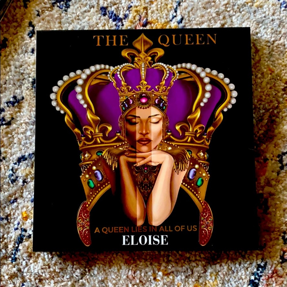 The queen eyeshadow palette